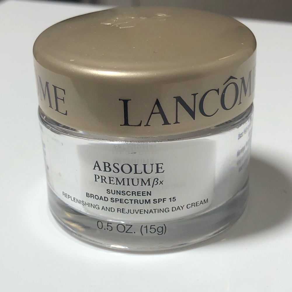 Lancôme
Absolue Premium Bx SPF 15